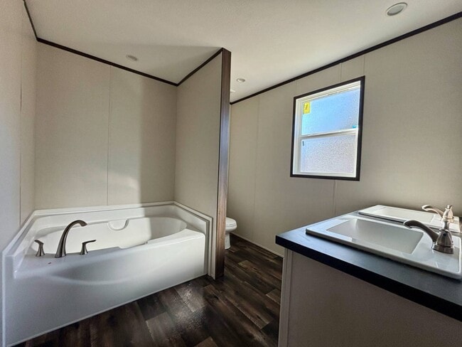 Building Photo - 2101 Ladnier Rd