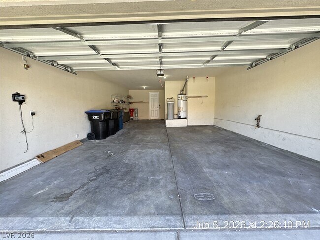 Building Photo - 3373 Osiana Ave