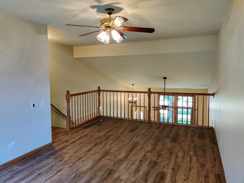 Second Floor Loft - 438 Orleans Ave