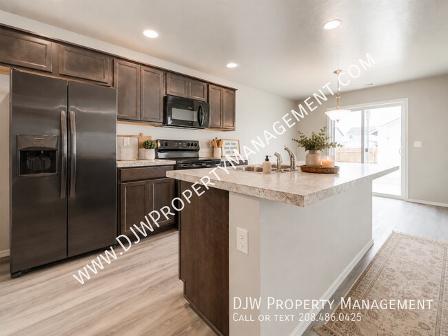 Building Photo - 13564 Palm Beach Dr