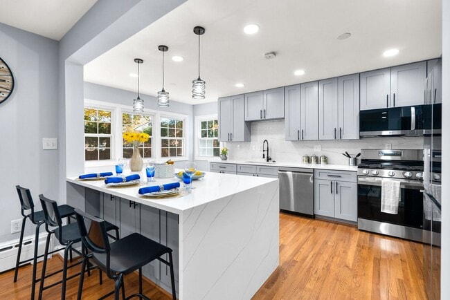 Building Photo - Decatur