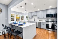 Building Photo - 4893 Chatsworth St