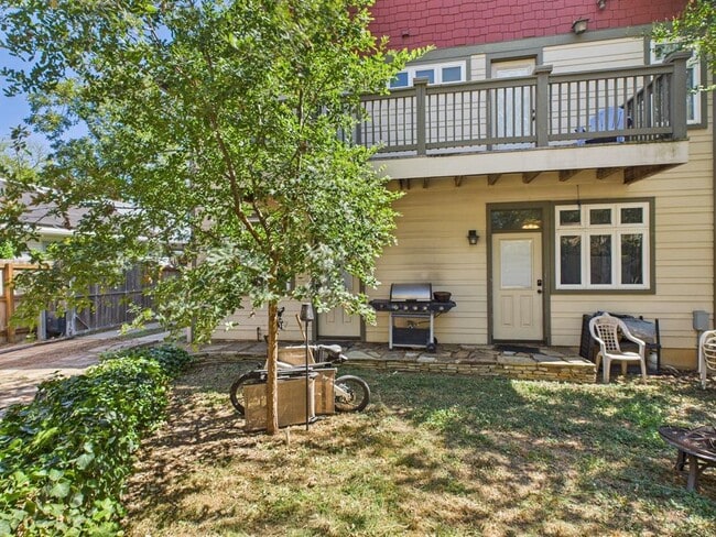 Building Photo - 4604 Avenue H