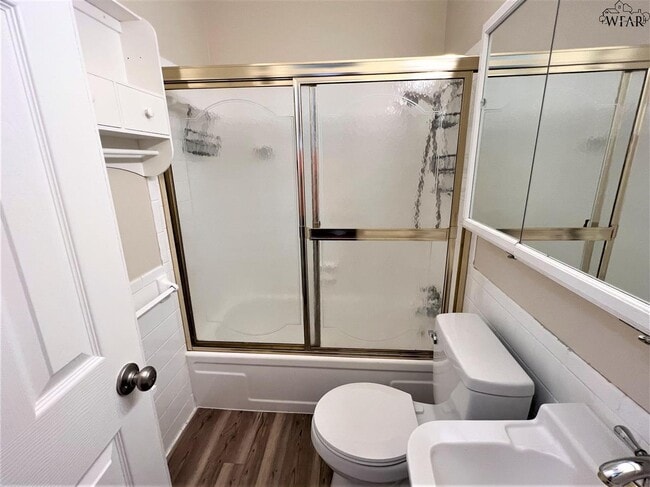 Building Photo - 4717 N Shore Dr