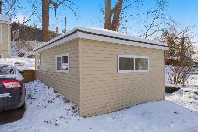 Building Photo - Charming 1-Bed, 1-Bath ADU in Lake Orion!