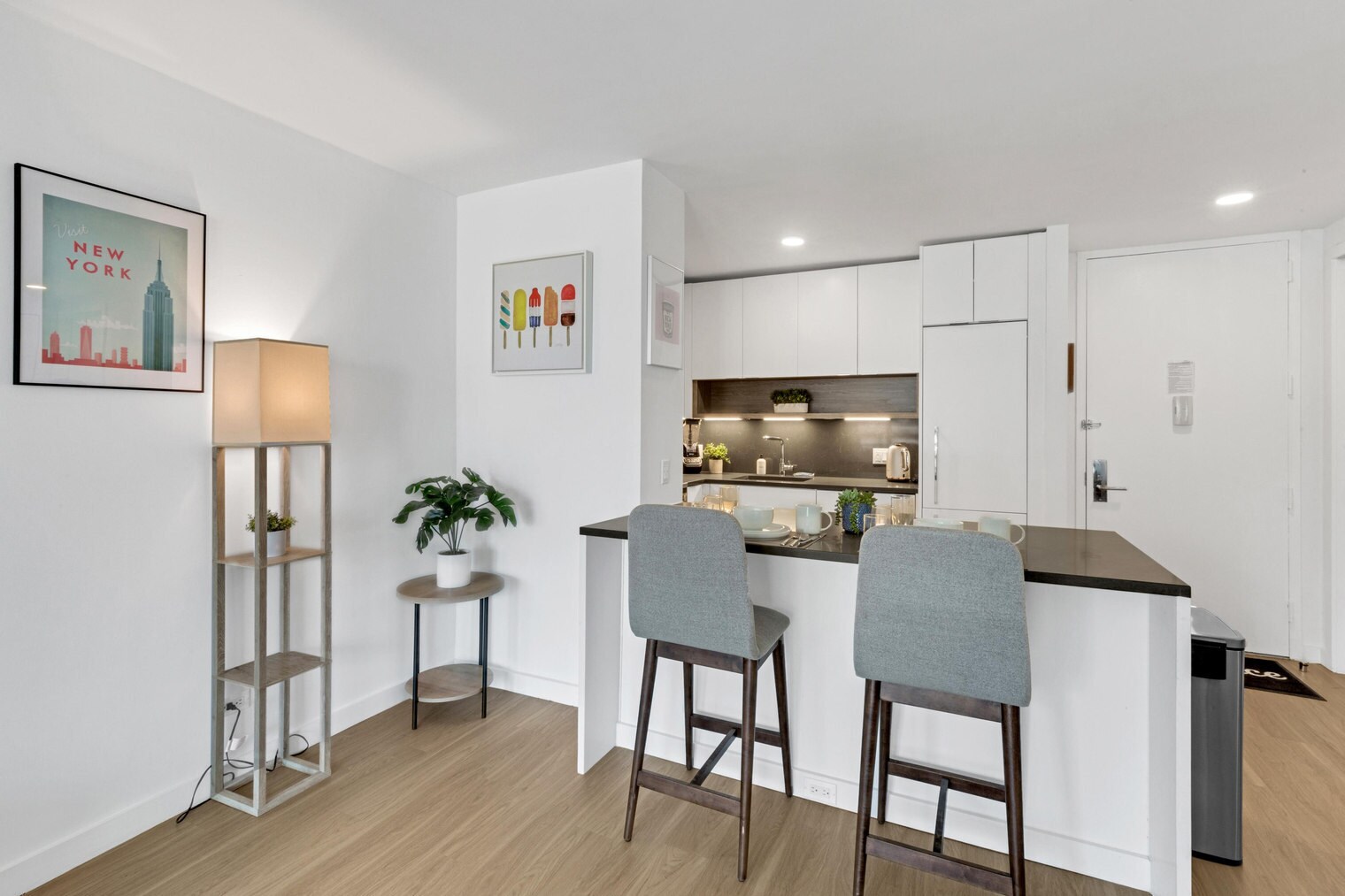 Building Photo - 64B W 37th St