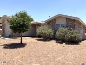Building Photo - 11500 Bob Mitchell Dr