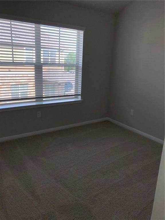Building Photo - 516 E Slaughter Ln