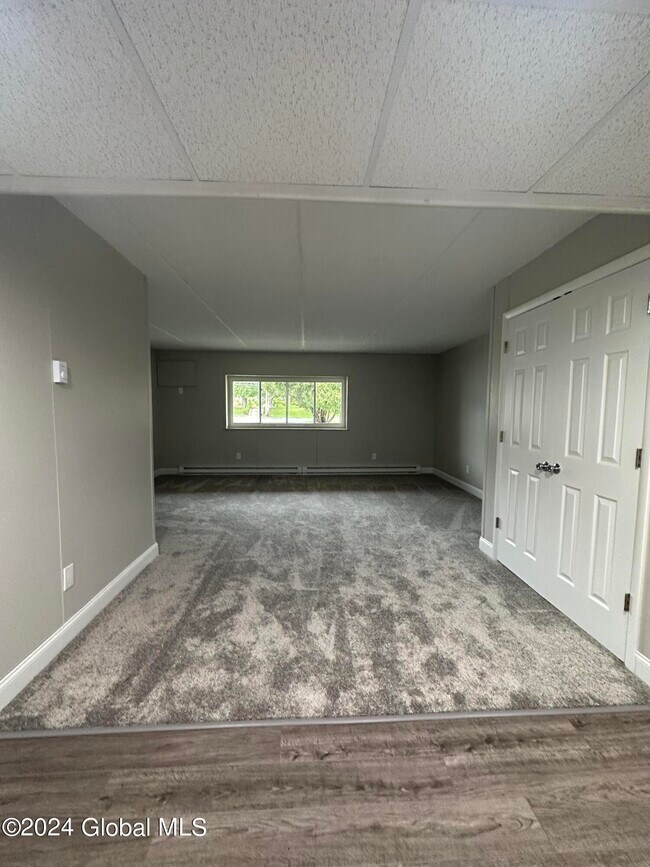 Building Photo - 205 S Allen St