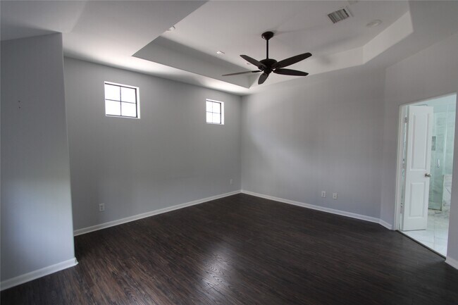 Building Photo - 3945 Gibson St