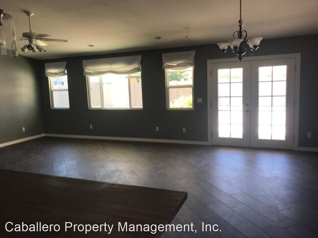 Building Photo - 3 br, 2 bath House - 256 E Liberty Ln 2119...