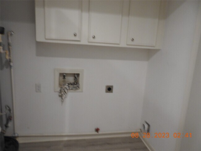 Building Photo - 22 Chapparal Ct