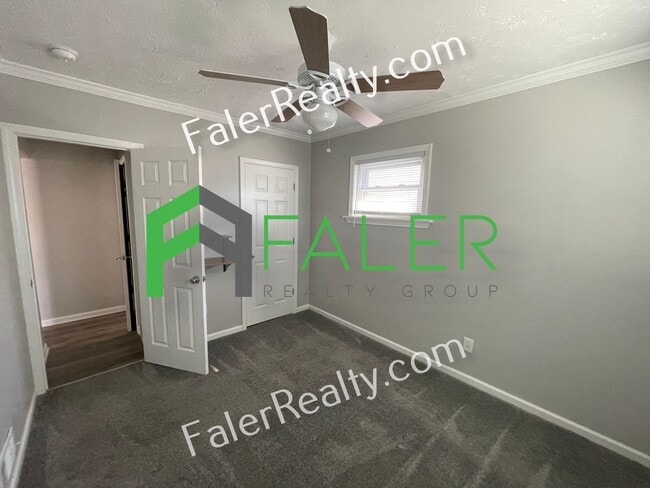 Building Photo - Spotless 2-Bedroom Updated Home