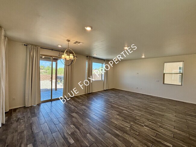 Building Photo - 6217 N Saguaro Post Pl