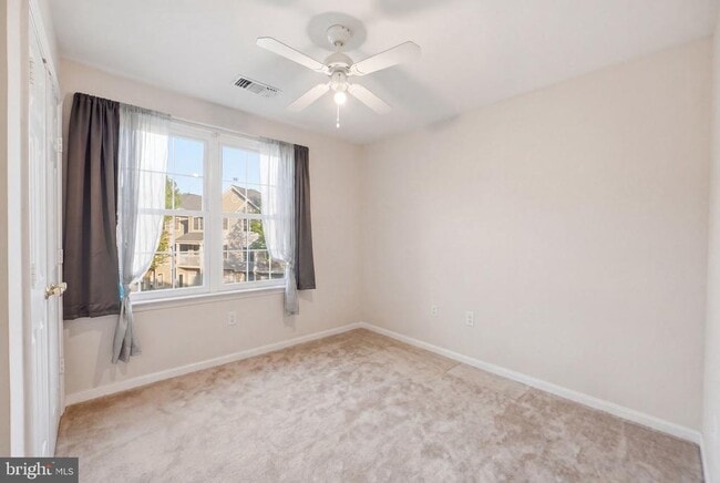 Building Photo - 12796 Fair Briar Ln