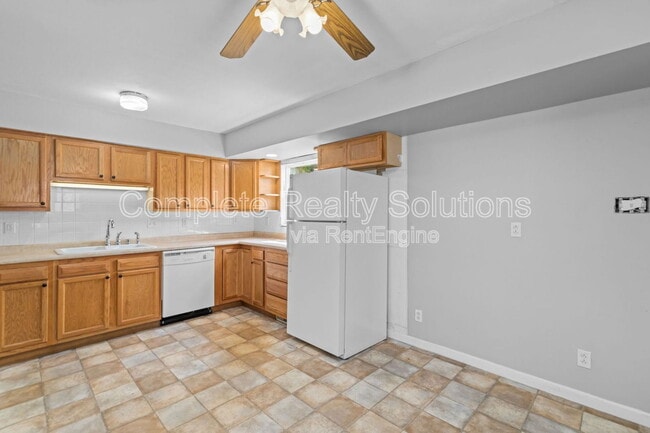 Building Photo - 10423 Balmoral Dr