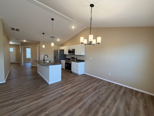 Building Photo - Last BRAND NEW 4BR Duplex left!!!
