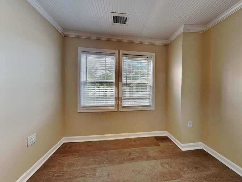 Building Photo - 3712 Cashew Dr