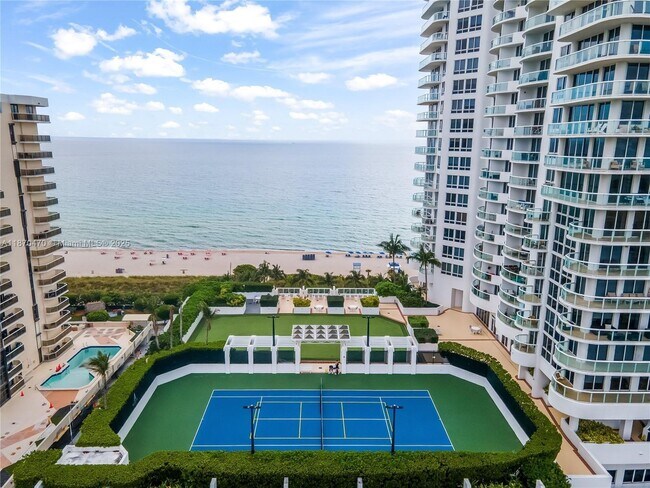 Building Photo - 6365 Collins Ave