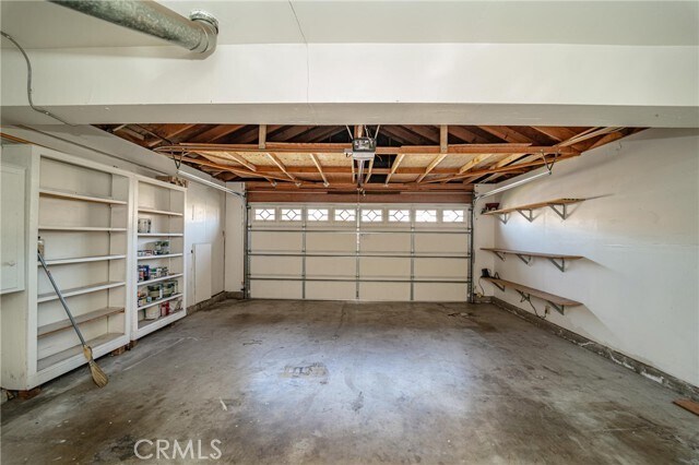 Building Photo - 11123 Woodview Dr