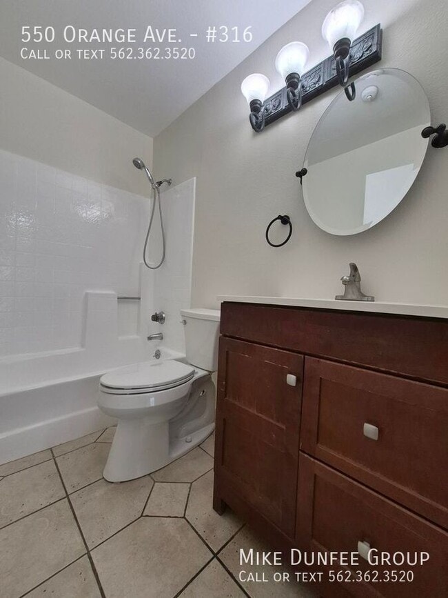 Building Photo - 550 Orange Ave