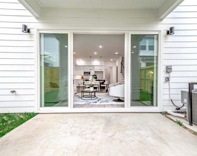 Building Photo - 3509 McIlhenny St