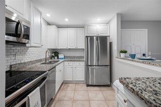 Building Photo - 3295 Fox Chase Cir