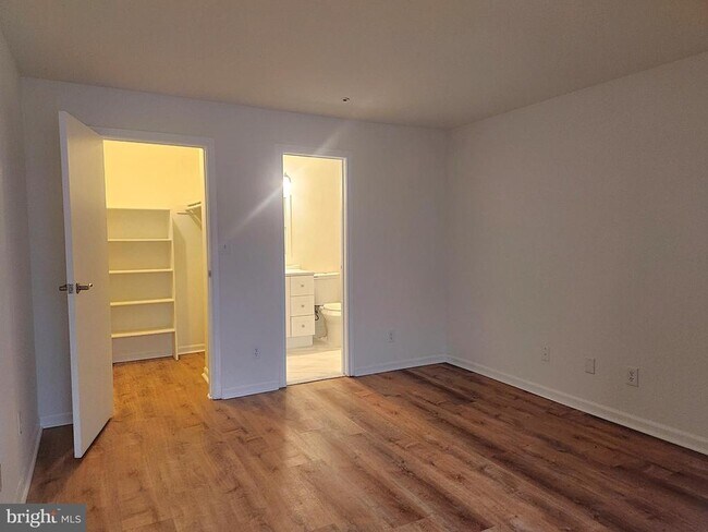 Building Photo - 18512 Boysenberry Dr