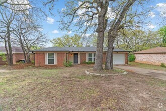 Building Photo - **Showing May 2 @ 5:30 PM** Three Bedroom ...