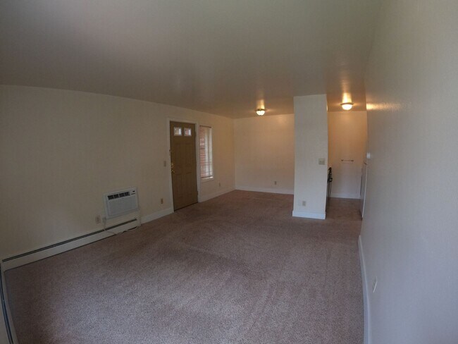 Building Photo - Affordable Condo in Martin Acres, No pet rent
