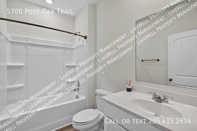 Building Photo - 5700 Post Oak Trl