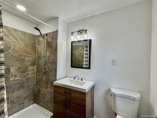 Building Photo - 73 Watkins Ave