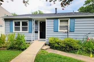 Building Photo - 707 Douglass Ave