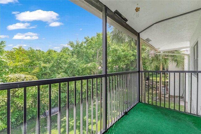 Building Photo - 11160 W Sample Rd