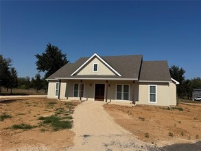 Building Photo - 1353 Red Town Rd