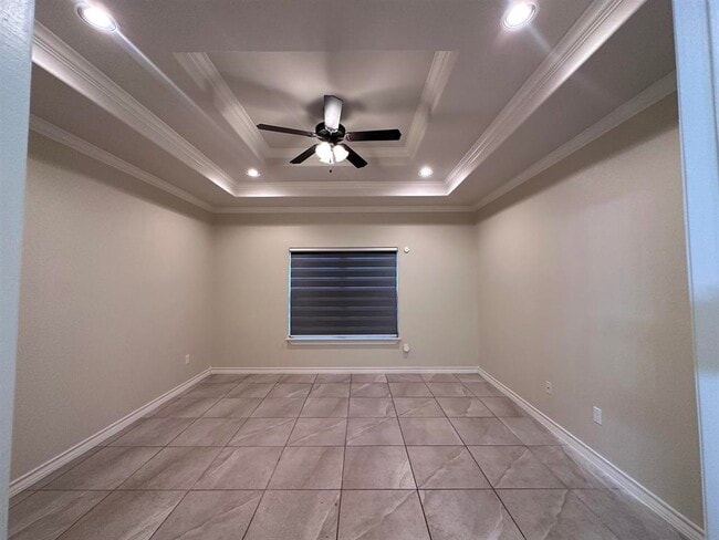 Building Photo - 7227 Sylvia Plath Dr