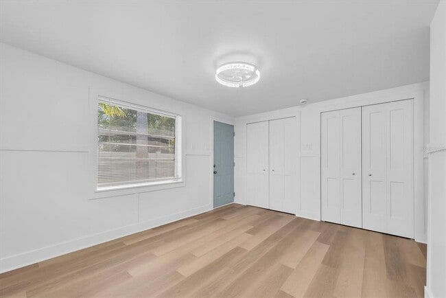 Building Photo - 358 Boca Ciega Dr