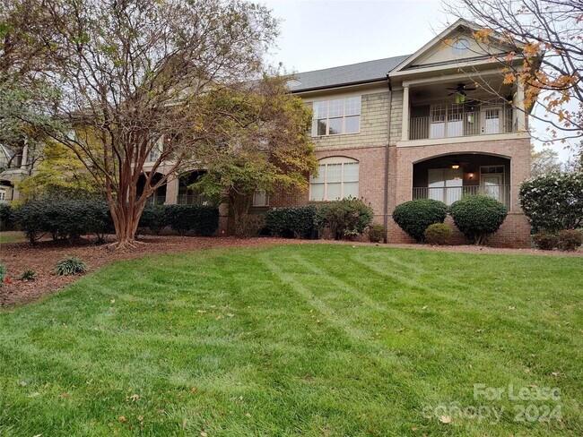 Building Photo - 1129 Park West Dr