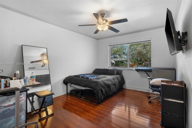 Building Photo - 4306 Johnson St