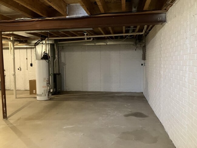 Building Photo - 1442 Oriole Dr