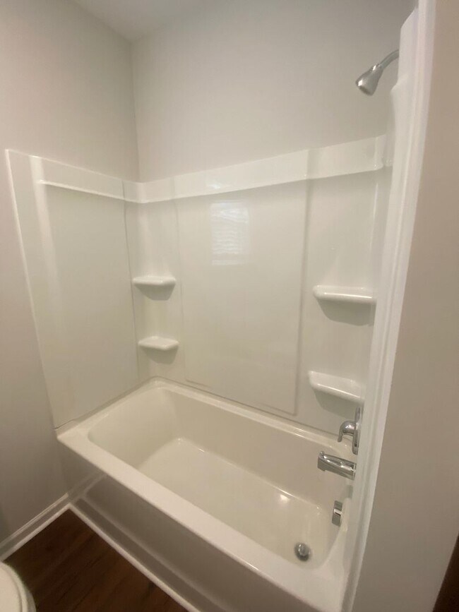 Building Photo - Spacious 4 Bedroom - great location in Pooler, Ga!!