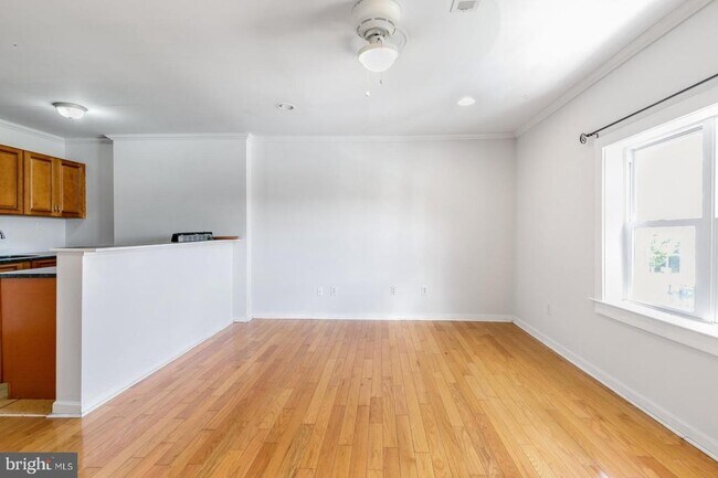 Building Photo - 2024 Ridge Ave