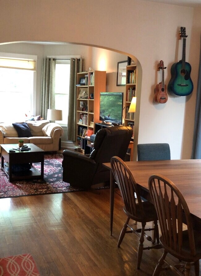 Spacious living room and dining room - 2429 W Leland Ave