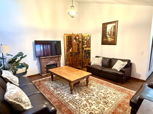 Building Photo - 1275 Periwinkle Pl