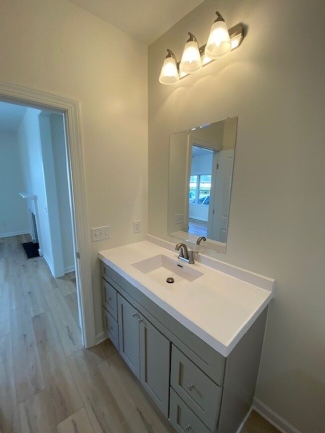 Building Photo - Welcome to this newly remodeled 4-bedroom,...