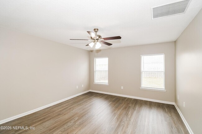 Building Photo - 11533 Brian Lakes Dr N