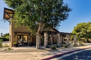 Building Photo - Polo Villas