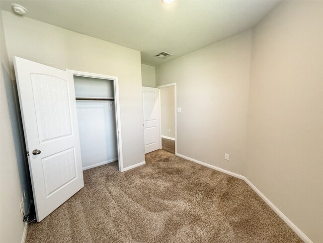 Building Photo - 14613 E Pine Heart Dr