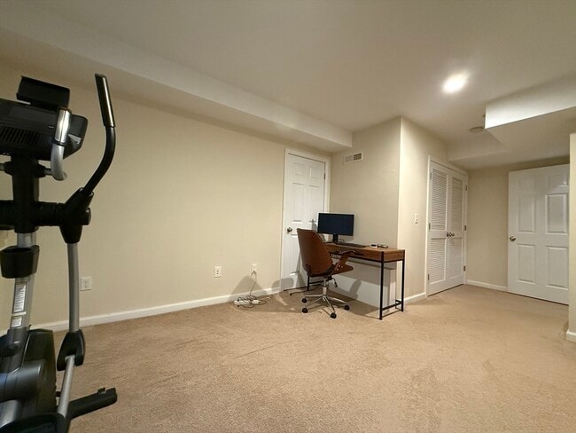 Building Photo - 32 John Hancock Dr