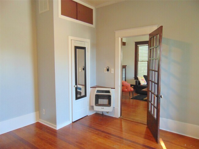 Building Photo - 3420 Avenue R